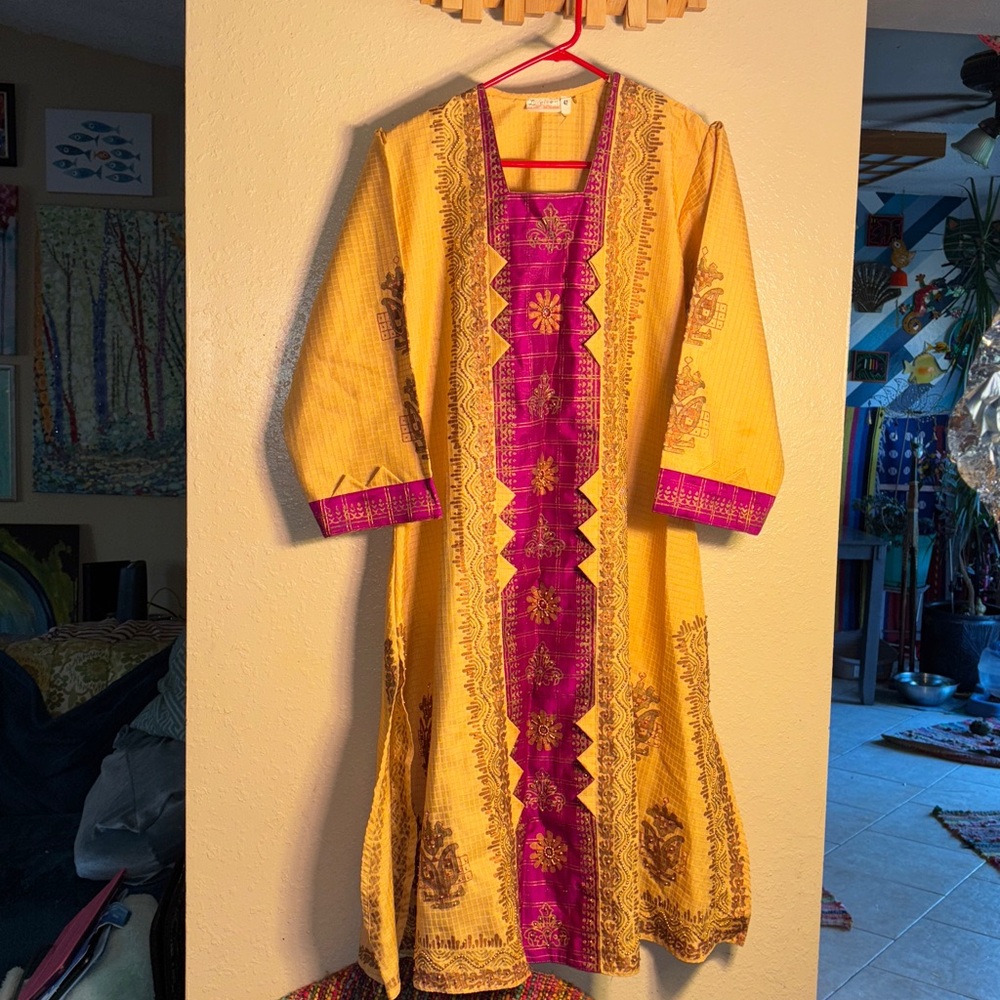 Vintage Loveleen‎ India Dress Gold studded eccentric pattern extensive bead work